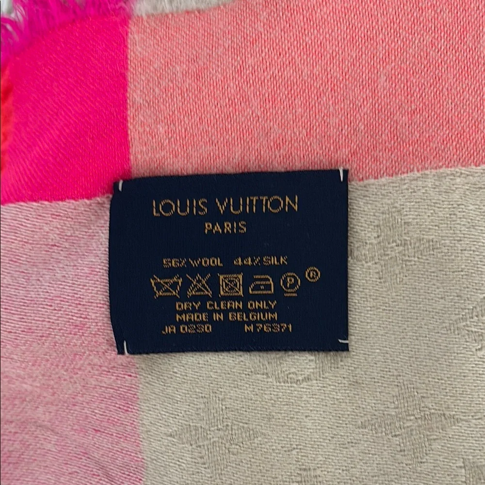 Louis Vuitton Beige Monogram Shawl with Pink and Coral Border - Picture 4 of 7